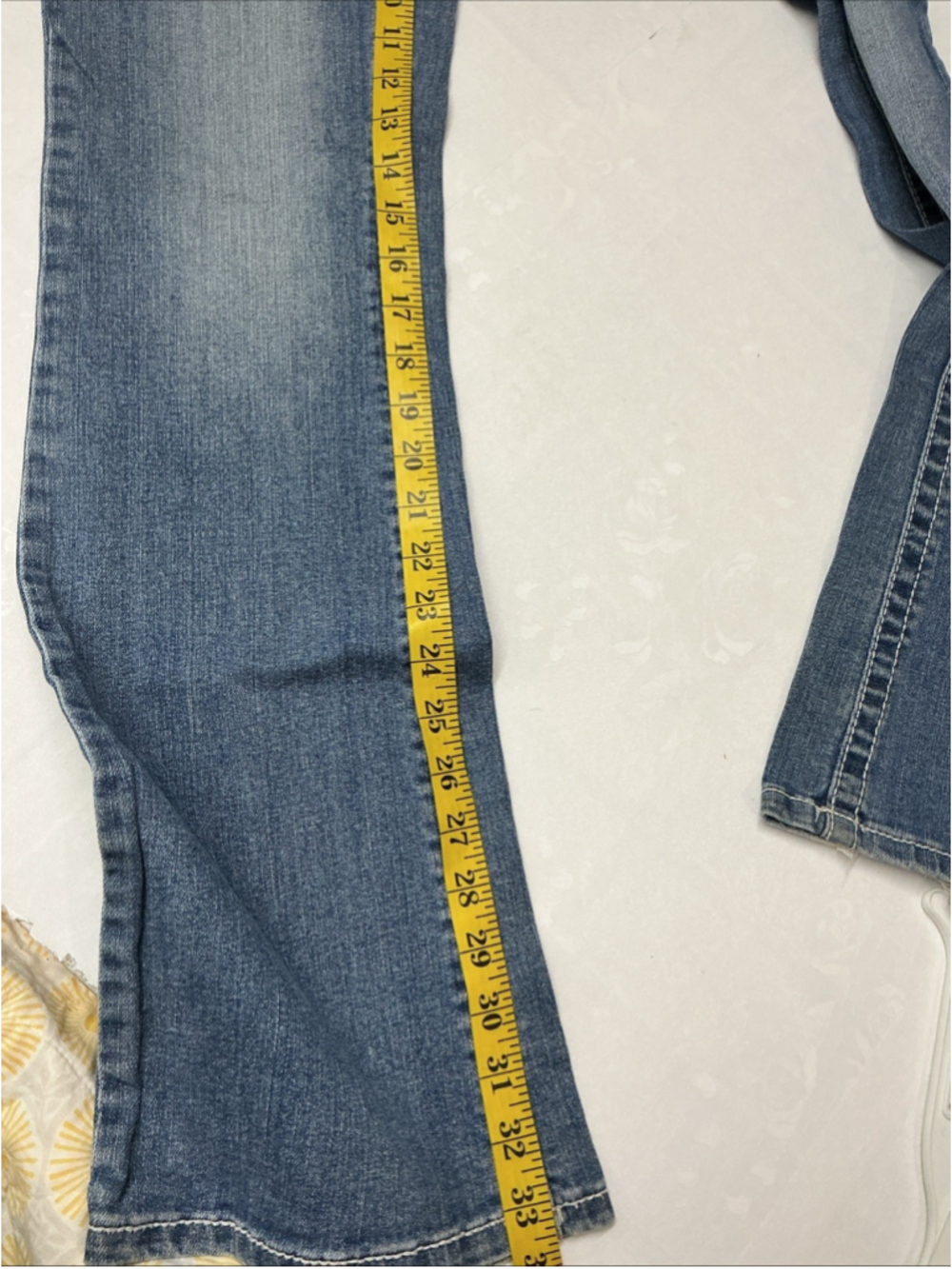 Maurice’s Y2K Long Jeans Size 5/6 - Picture 4 of 6